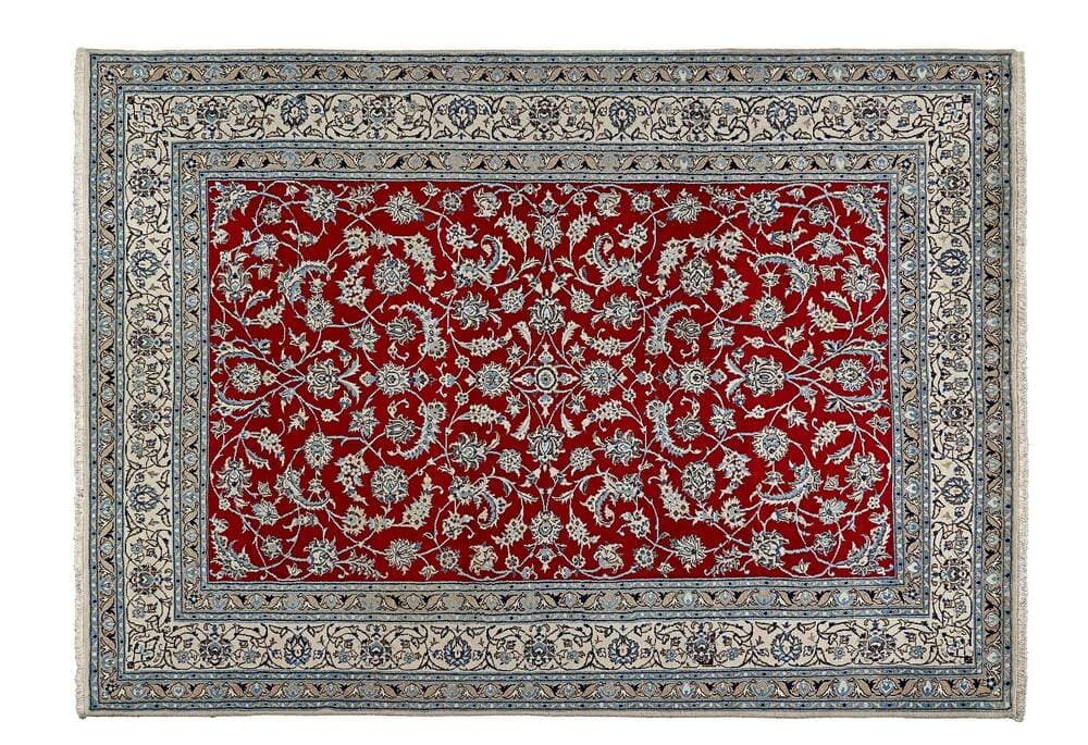 The Diverse & Ornate Carpets Of Persia