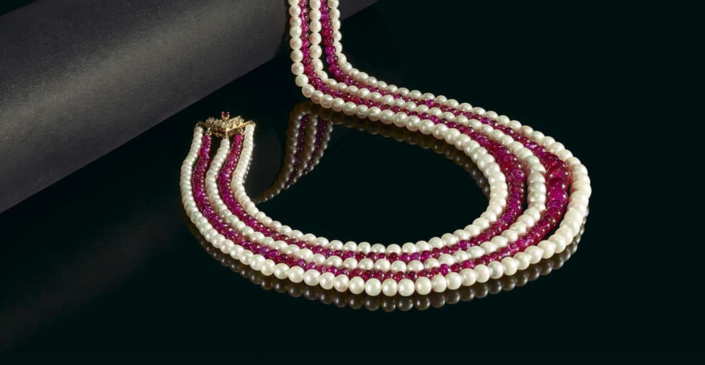 Five Beautiful Vintage Necklaces For Your Heirloom Jewellery Collection