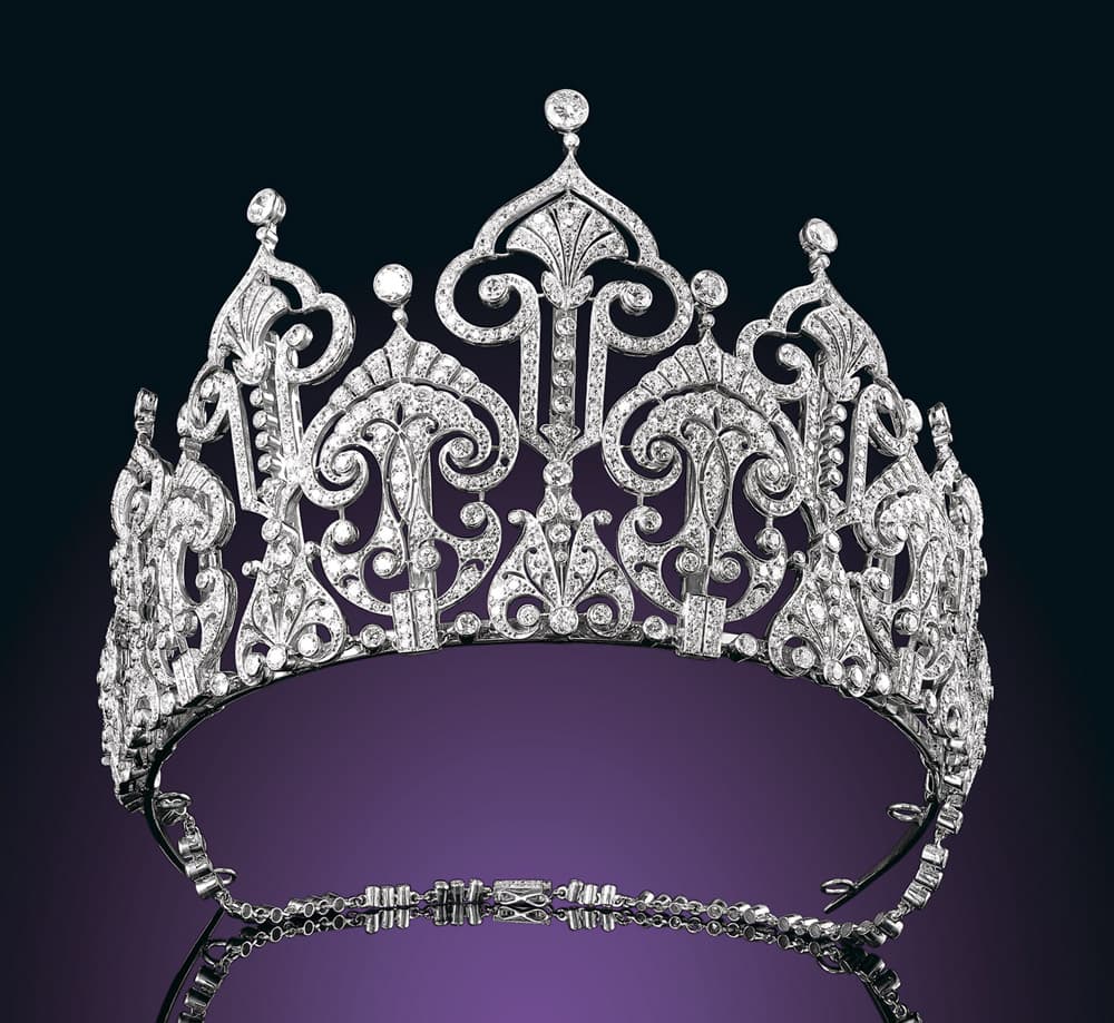 A Treasure Trove Of Beautiful Jewellery, Timepieces And Silverware At Astagurus Upcoming Auction